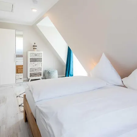 Holiday home Senskiin Luv Wenningstedt-Braderup